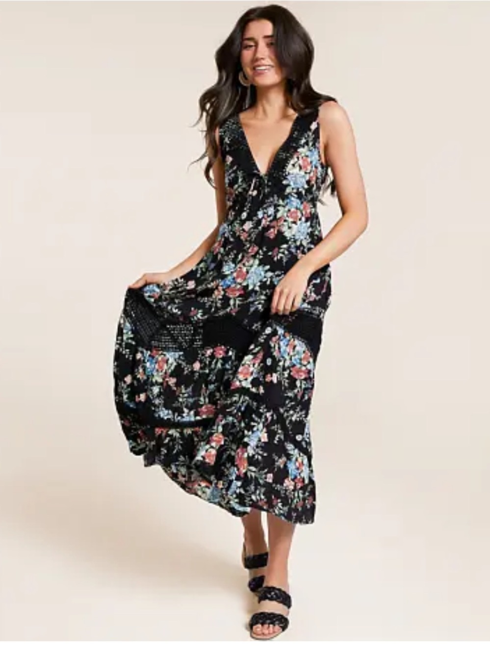Buckle Willow & Root Black Floral V-Neck Midi Dress. Size Medium